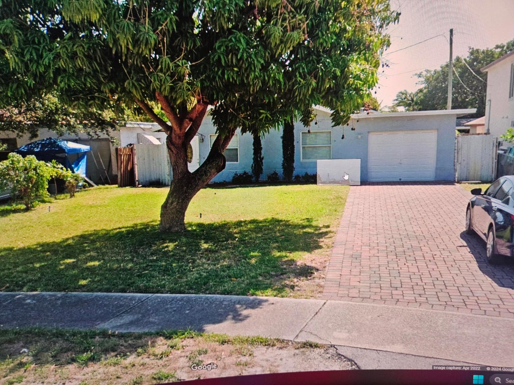 Photo of 6420 N DIXIE Highway, Boca Raton, FL 33487 (MLS # B26058968)