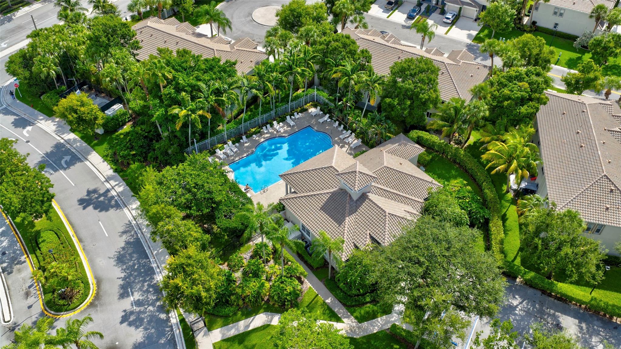 VICTORIA ISLES - Residential