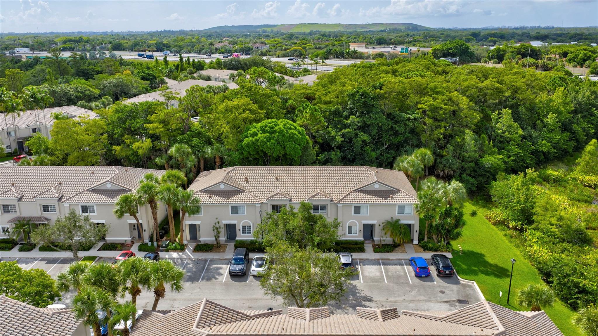 VICTORIA ISLES - Residential
