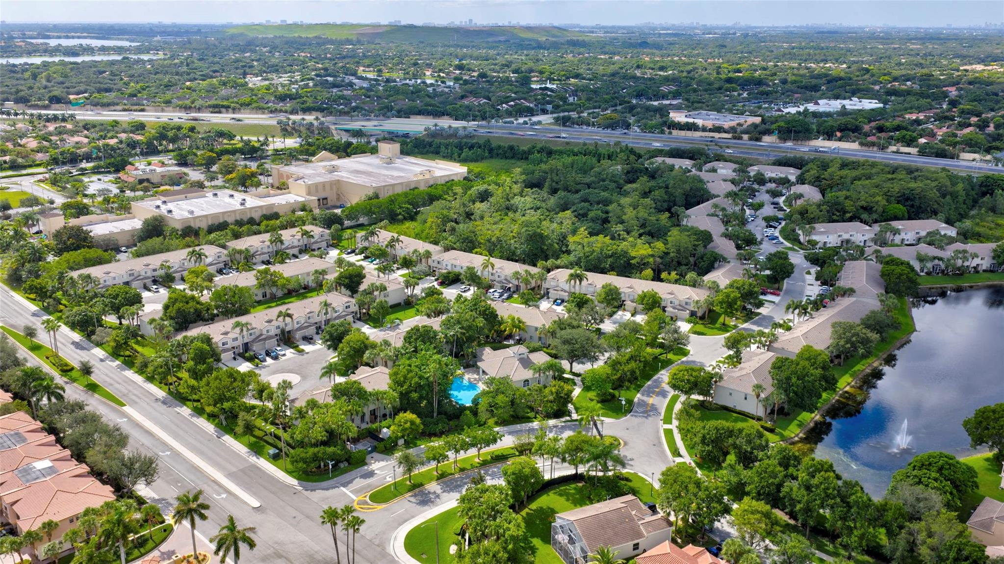 VICTORIA ISLES - Residential