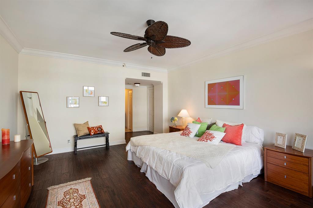 BEACH WALK CONDO - Residential