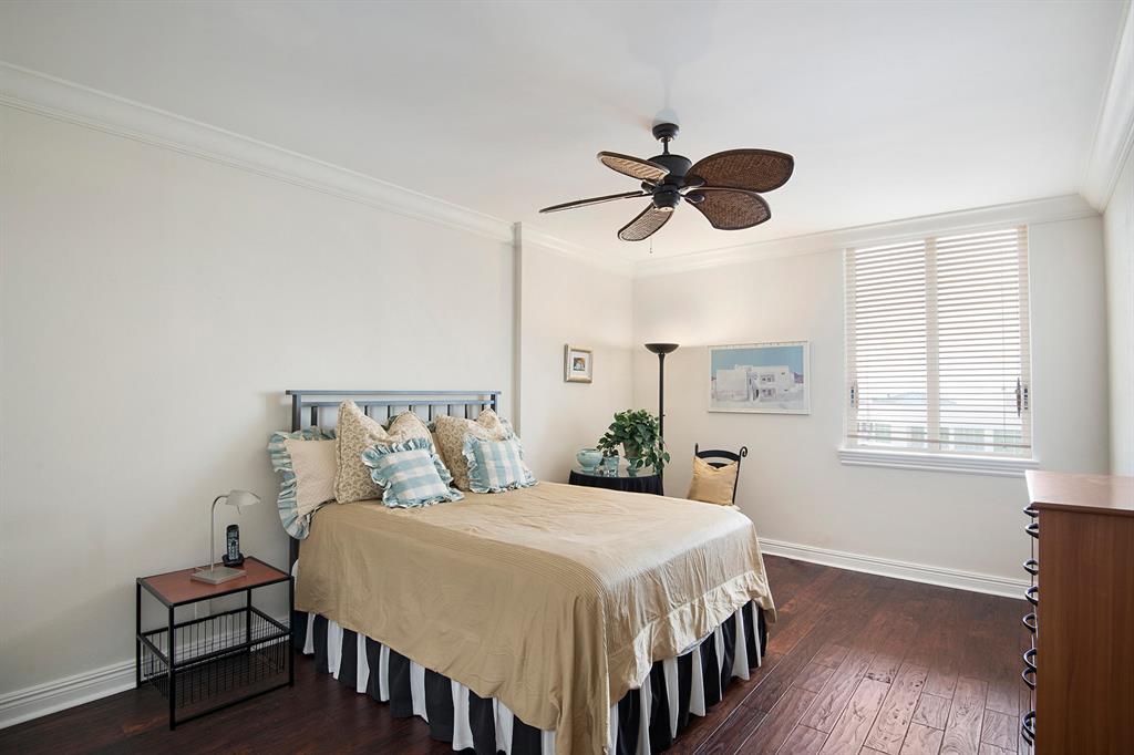 BEACH WALK CONDO - Residential