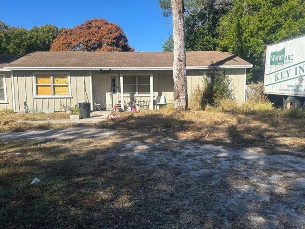 Photo of 4000 Avenue L, Fort Pierce, FL 34947 (MLS # R11165663)