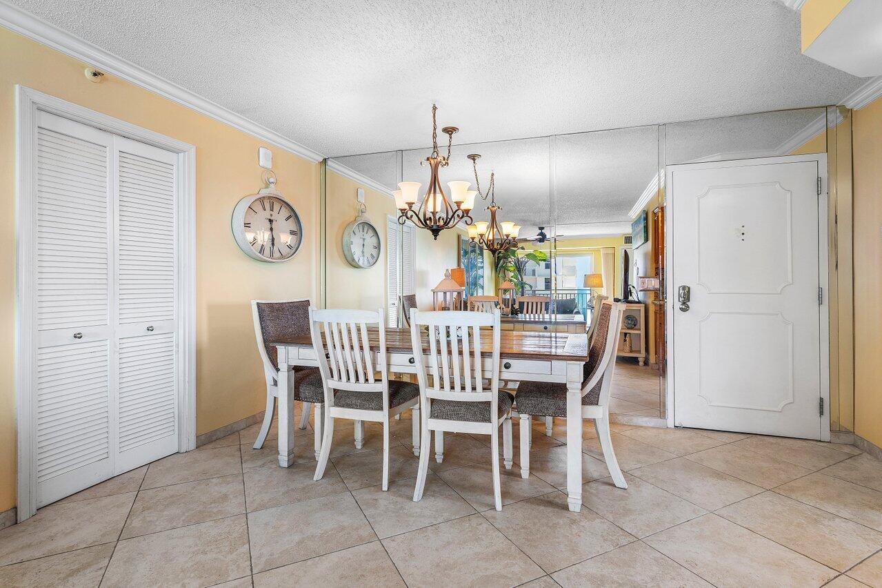 4505 S Ocean Boulevard 907, Highland Beach, FL, 33487/$680,000 4 4505 S Ocean Boulevard 907