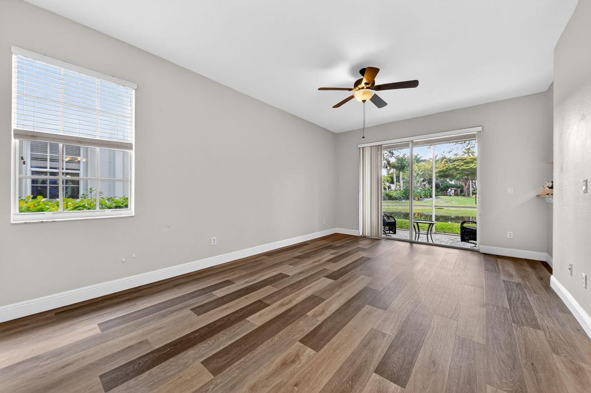 2173 Wingate Bend, Wellington, FL, 33414/$364,900 4 2173 Wingate Bend