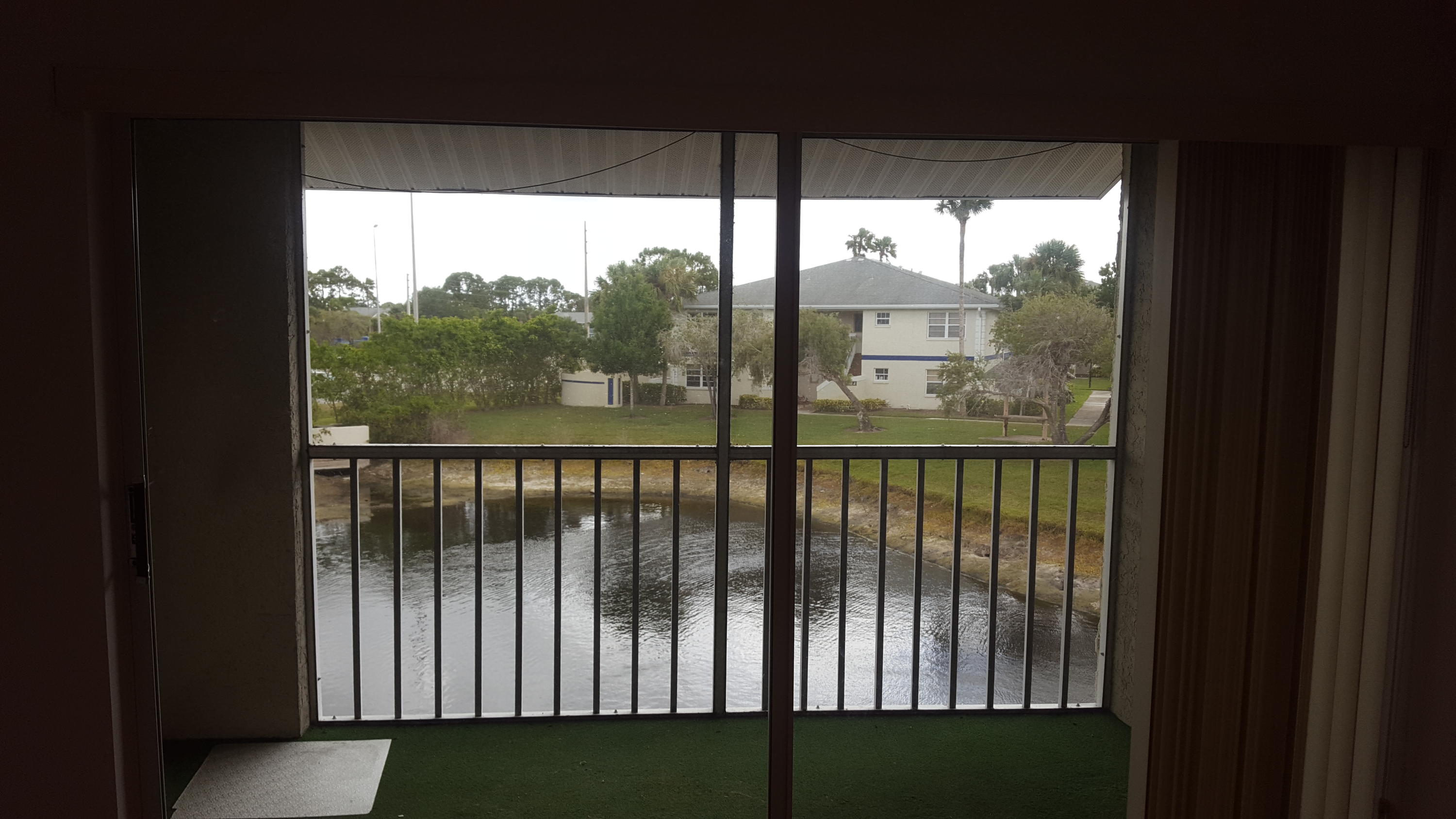 MIDPORT PLACE I, A CONDOMINIUM - Residential Lease