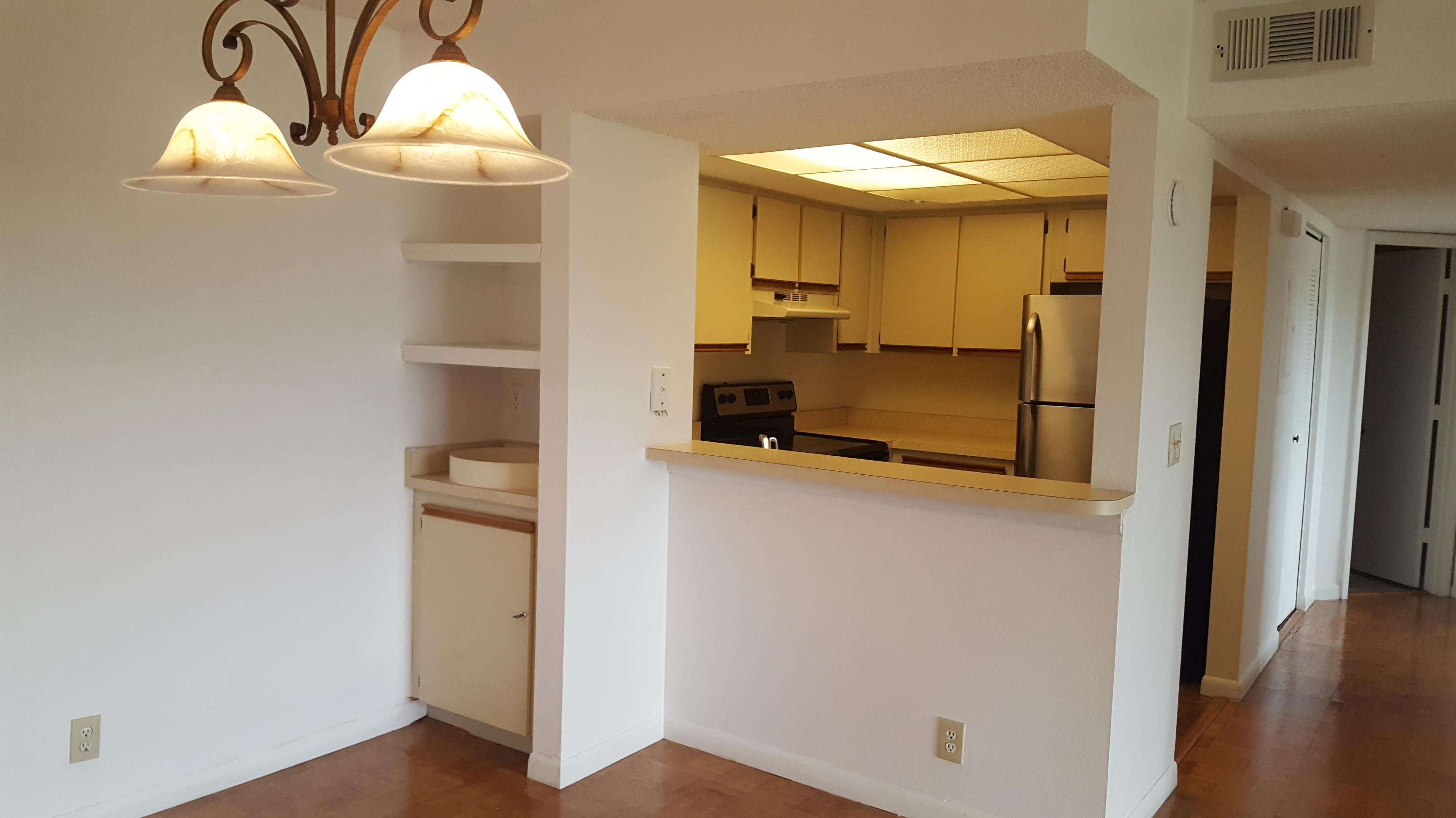 MIDPORT PLACE I, A CONDOMINIUM - Residential Lease