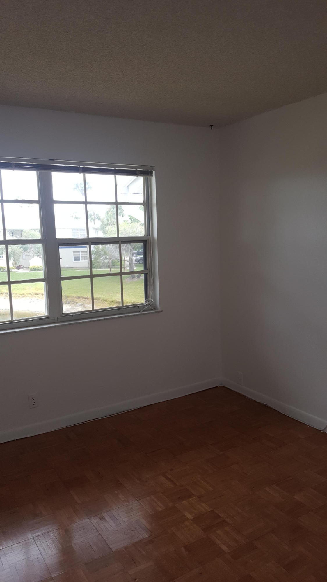 MIDPORT PLACE I, A CONDOMINIUM - Residential Lease