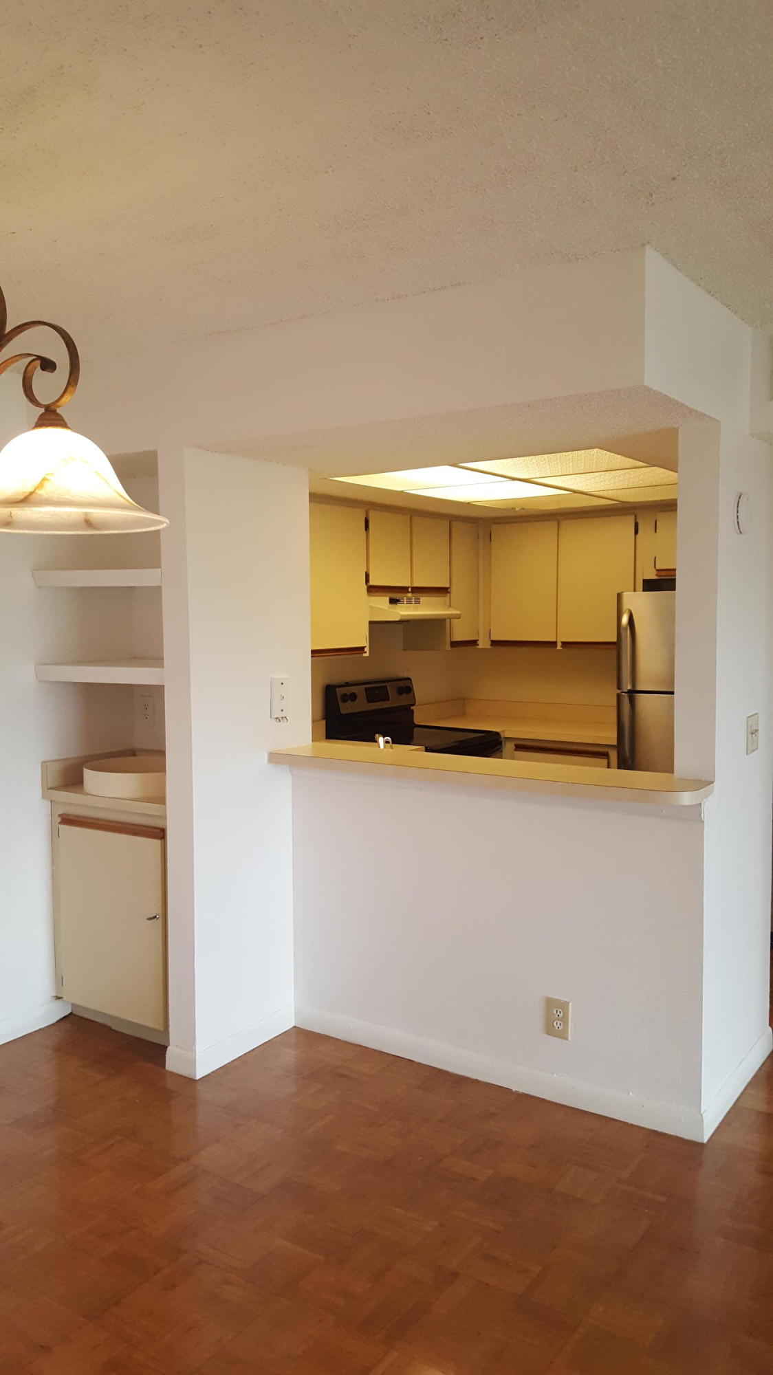 MIDPORT PLACE I, A CONDOMINIUM - Residential Lease