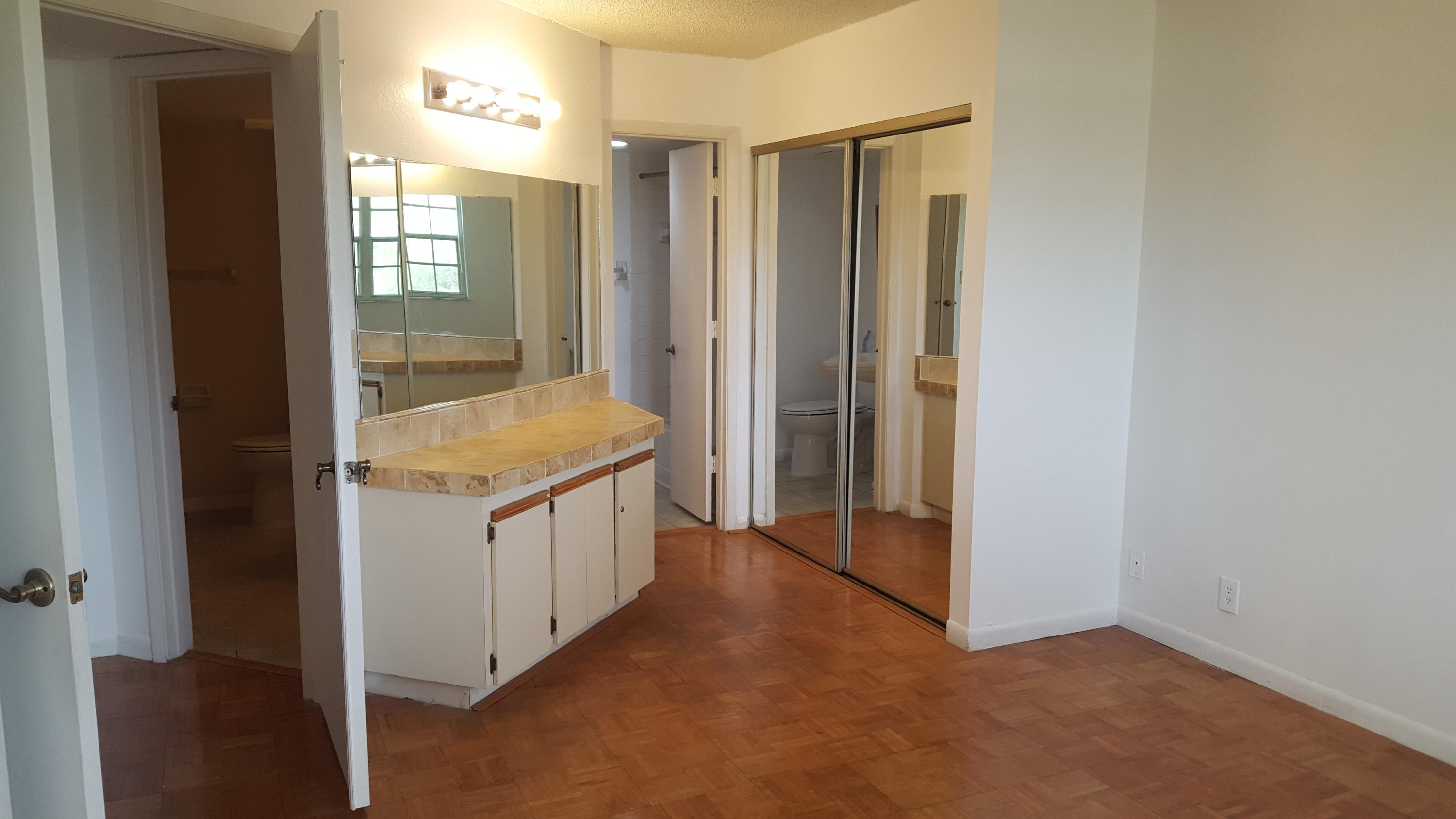 MIDPORT PLACE I, A CONDOMINIUM - Residential Lease