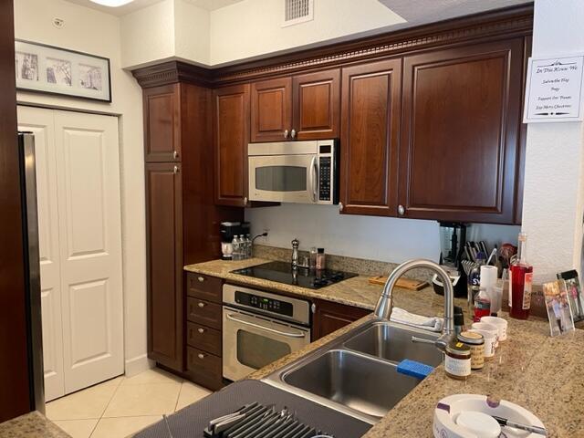 Photo of 2217 RENAISSANCE Way, Boynton Beach, FL 33426 (MLS # B26081904)