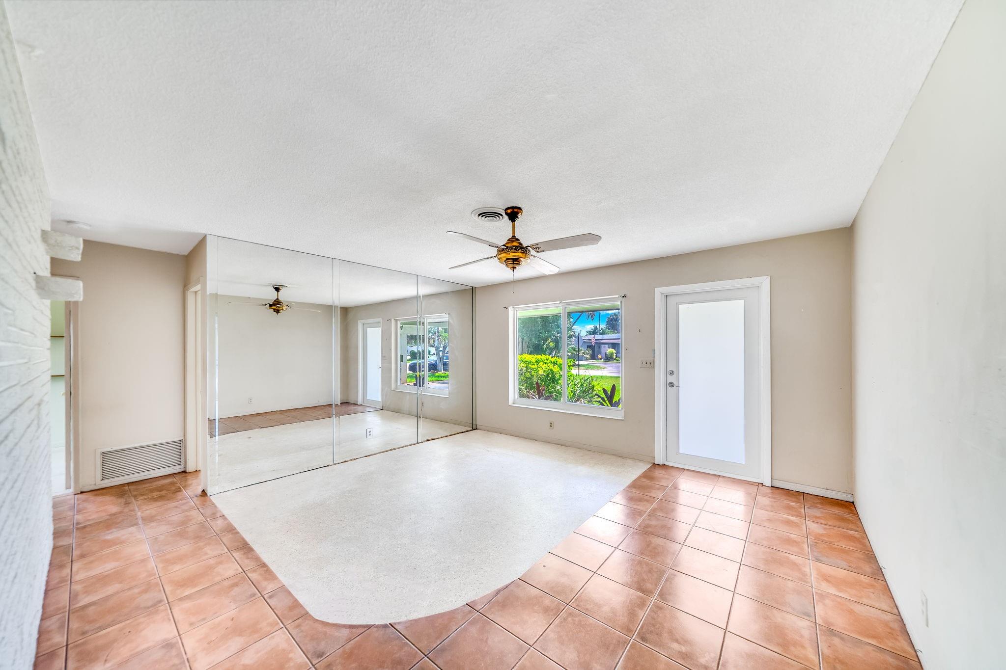 4401 NE 13th Ave