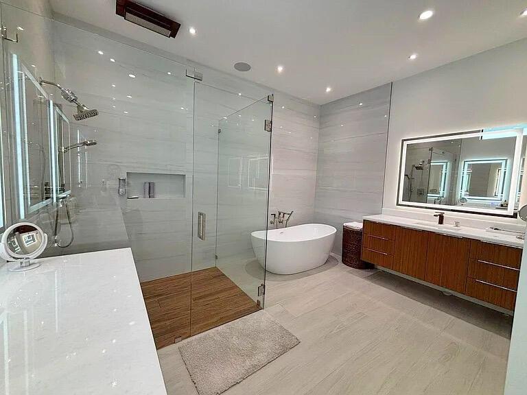 VENETIAN ISLES 1ST SEC - Residential