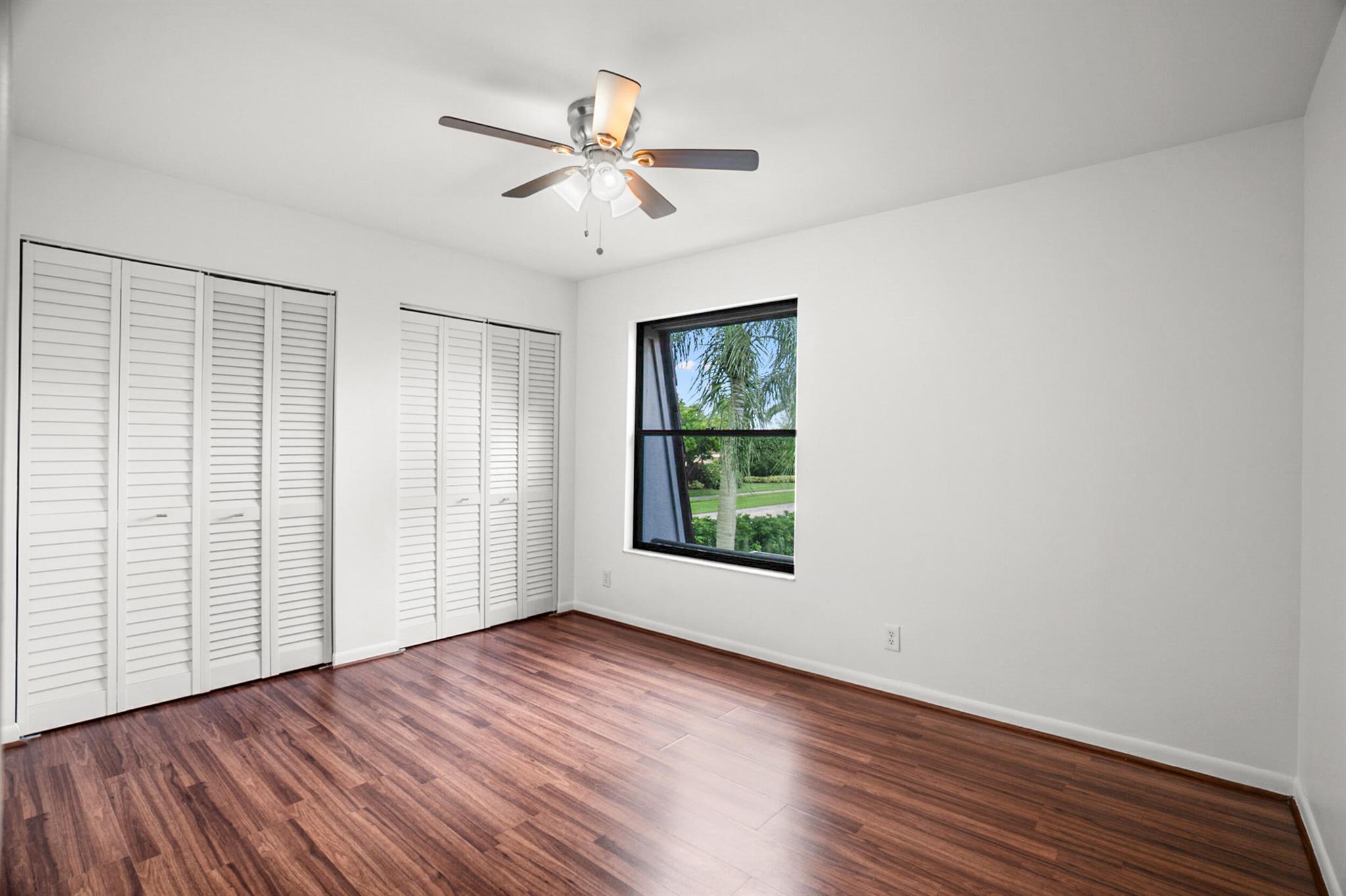 COURTYARDS AT BOCA II - Residential