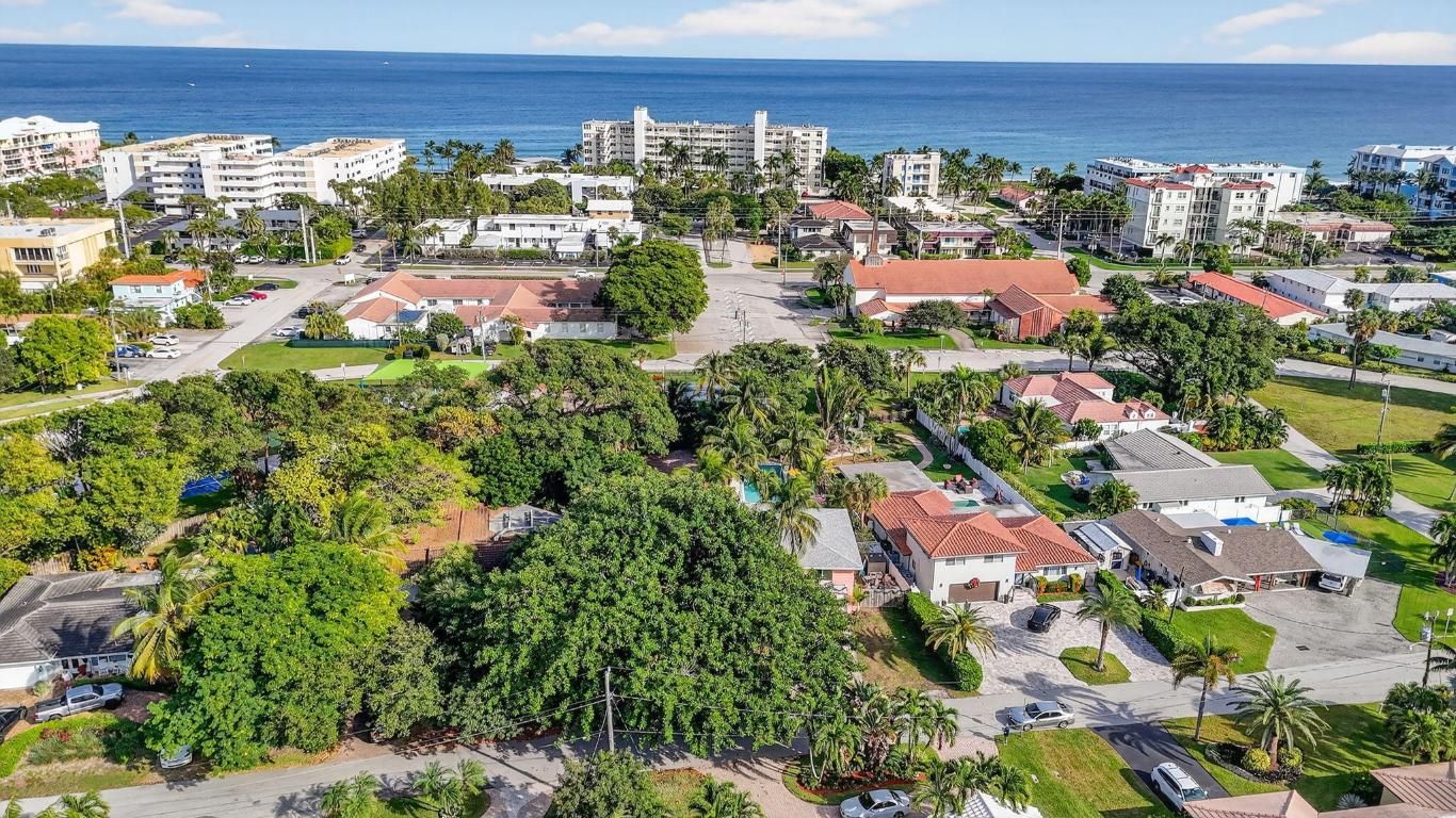 PIRATES COVE - Residential