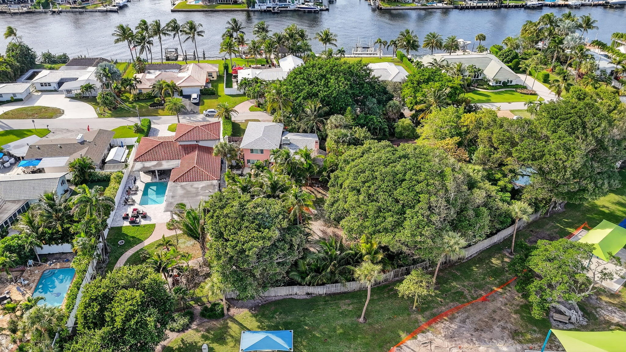 PIRATES COVE - Residential