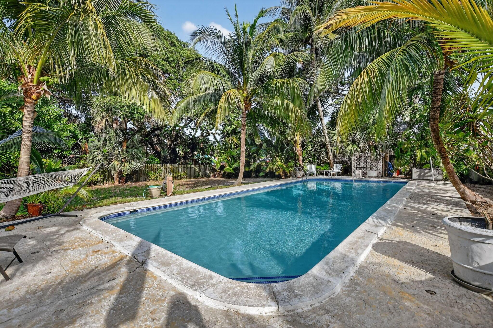 PIRATES COVE - Residential