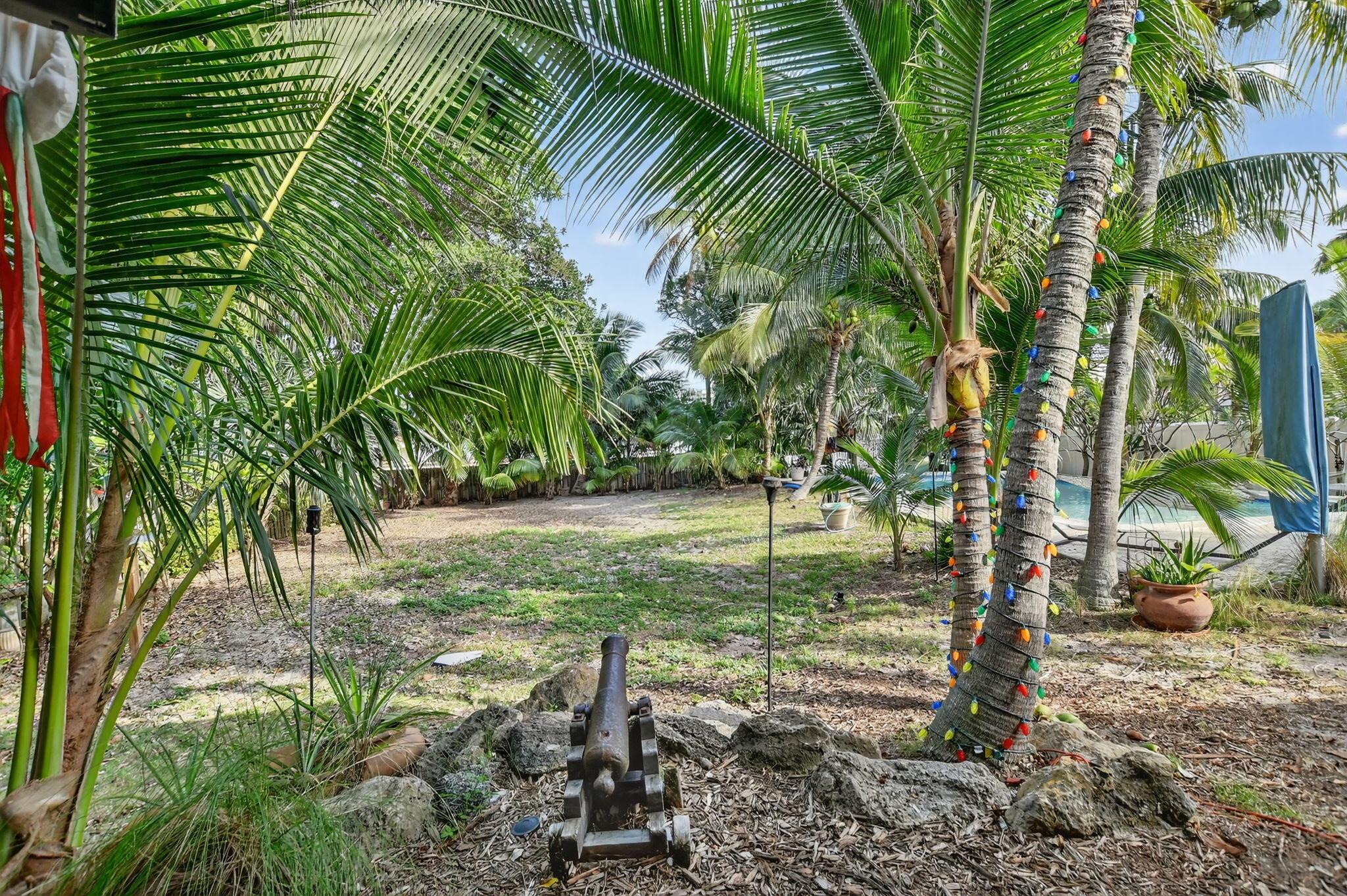 PIRATES COVE - Residential