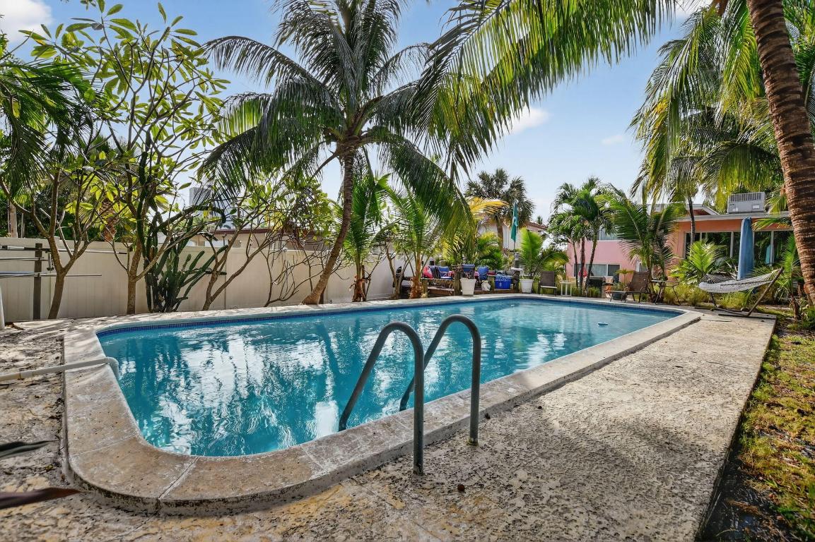 PIRATES COVE - Residential