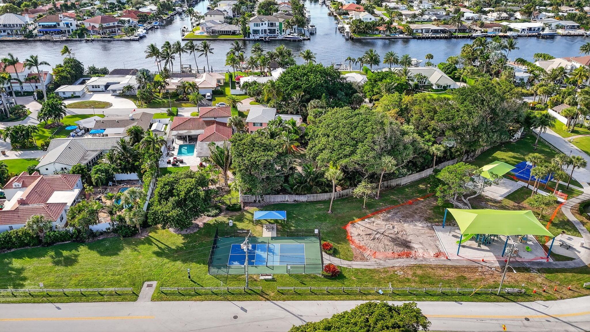 PIRATES COVE - Residential