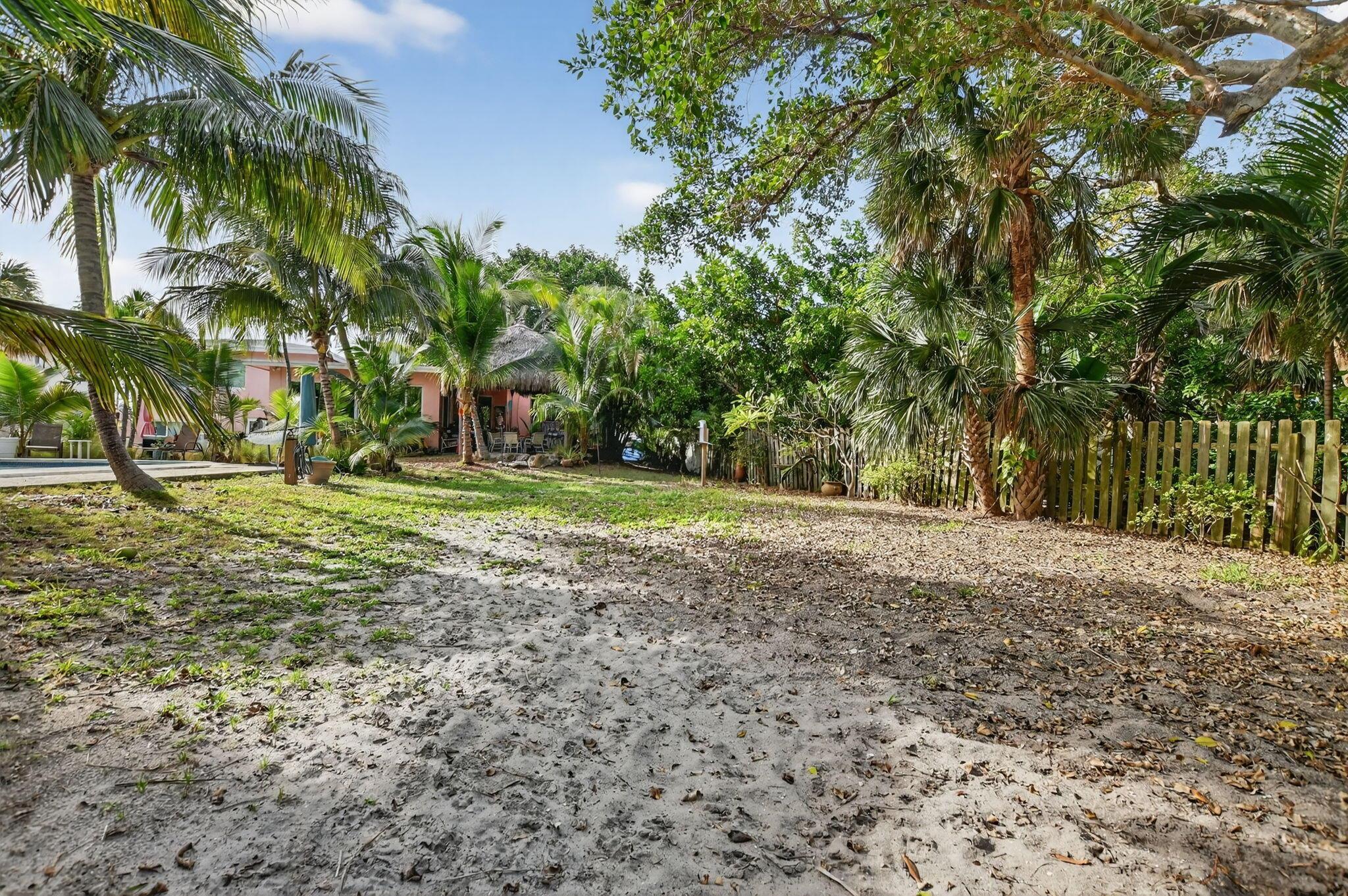 PIRATES COVE - Residential