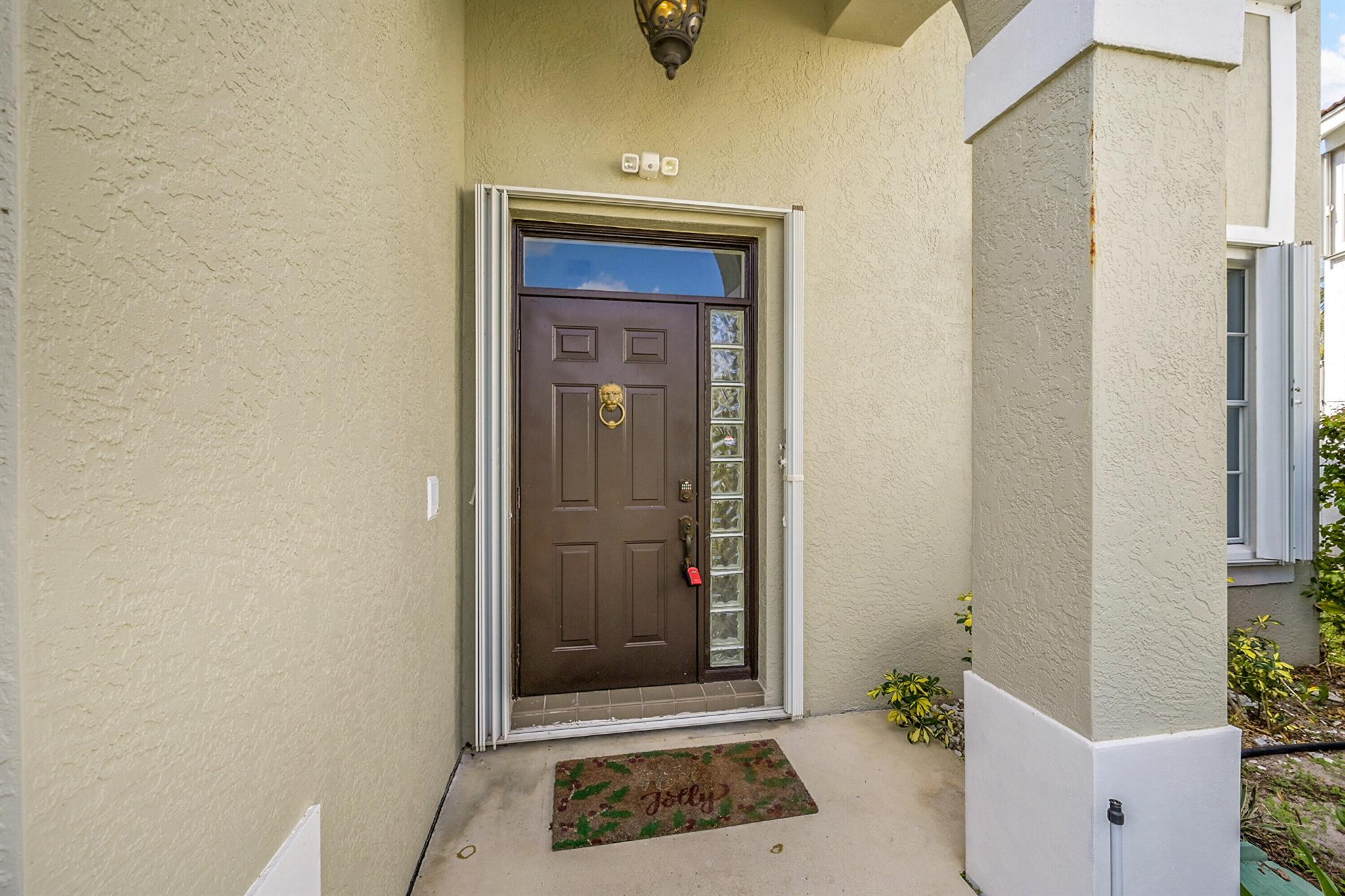 LAKE CHARLESTON TR I 3 - Residential Lease