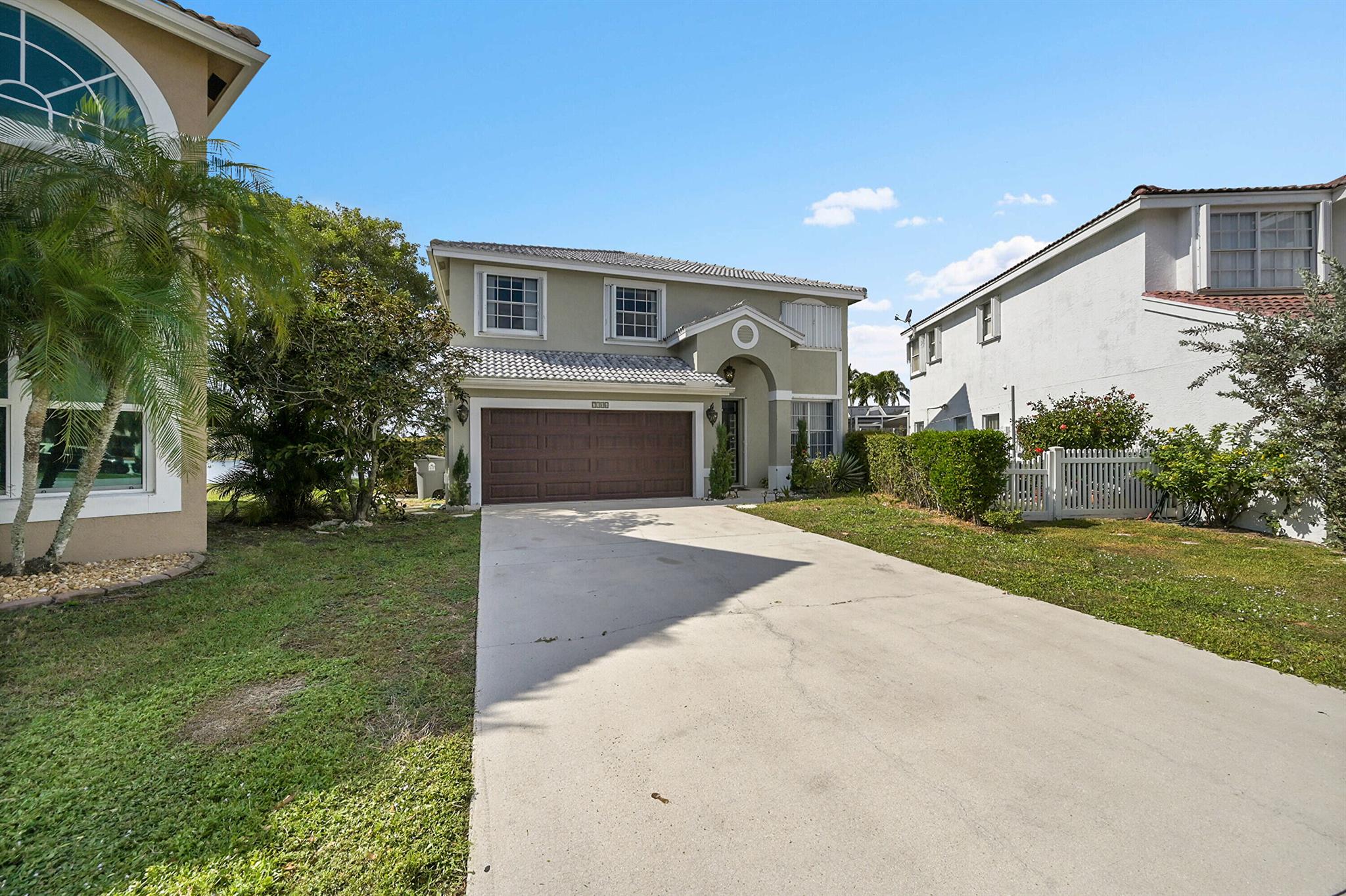 LAKE CHARLESTON TR I 3 - Residential Lease