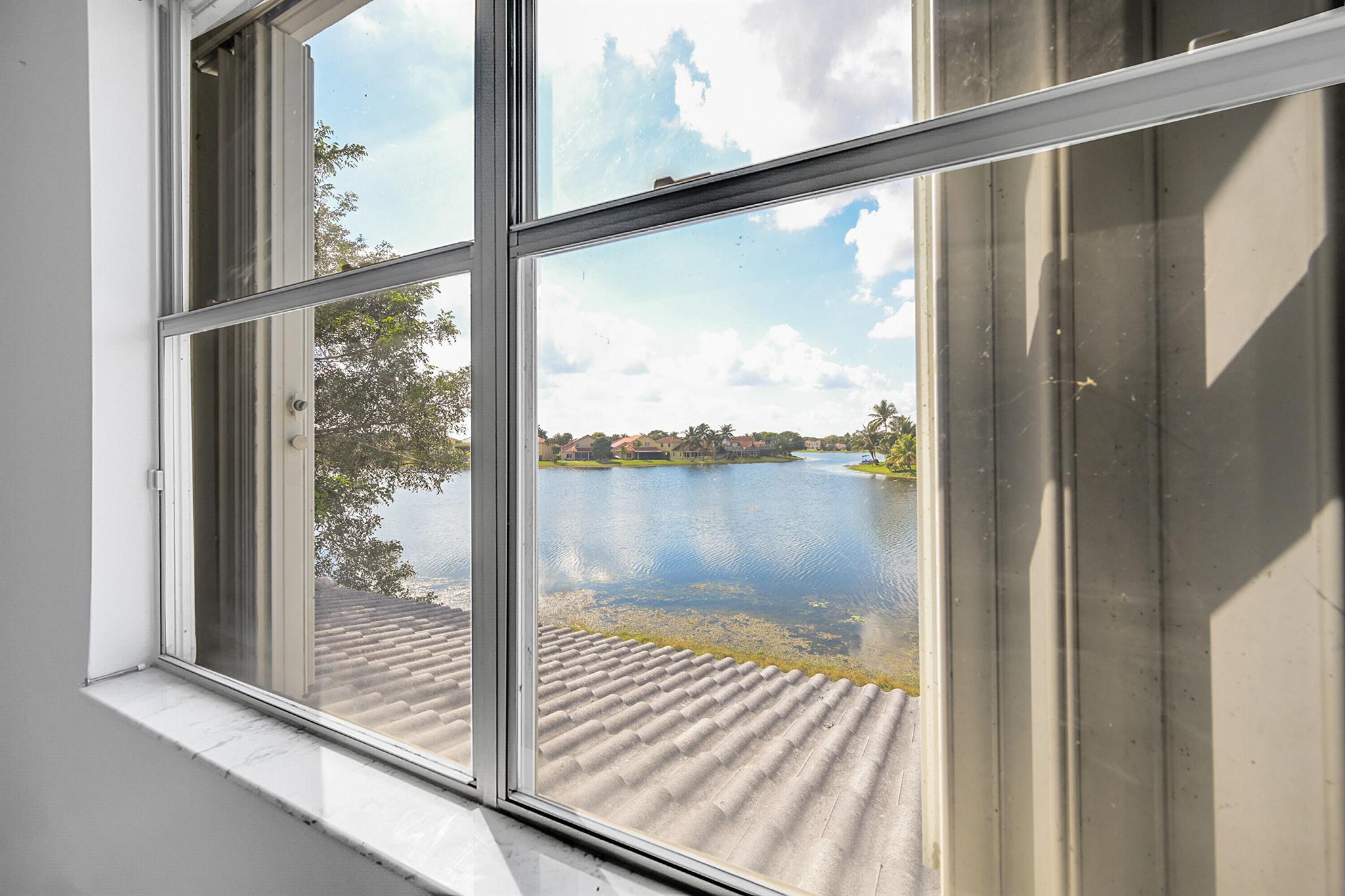 LAKE CHARLESTON TR I 3 - Residential Lease