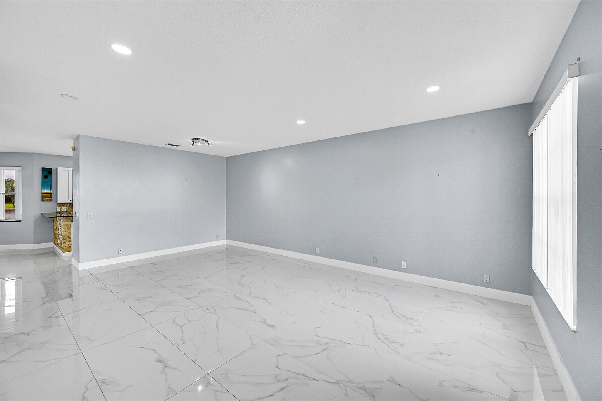 LAKE CHARLESTON TR I 3 - Residential Lease