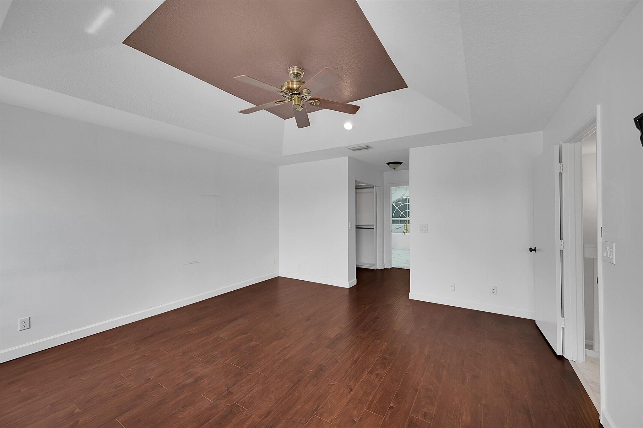 LAKE CHARLESTON TR I 3 - Residential Lease