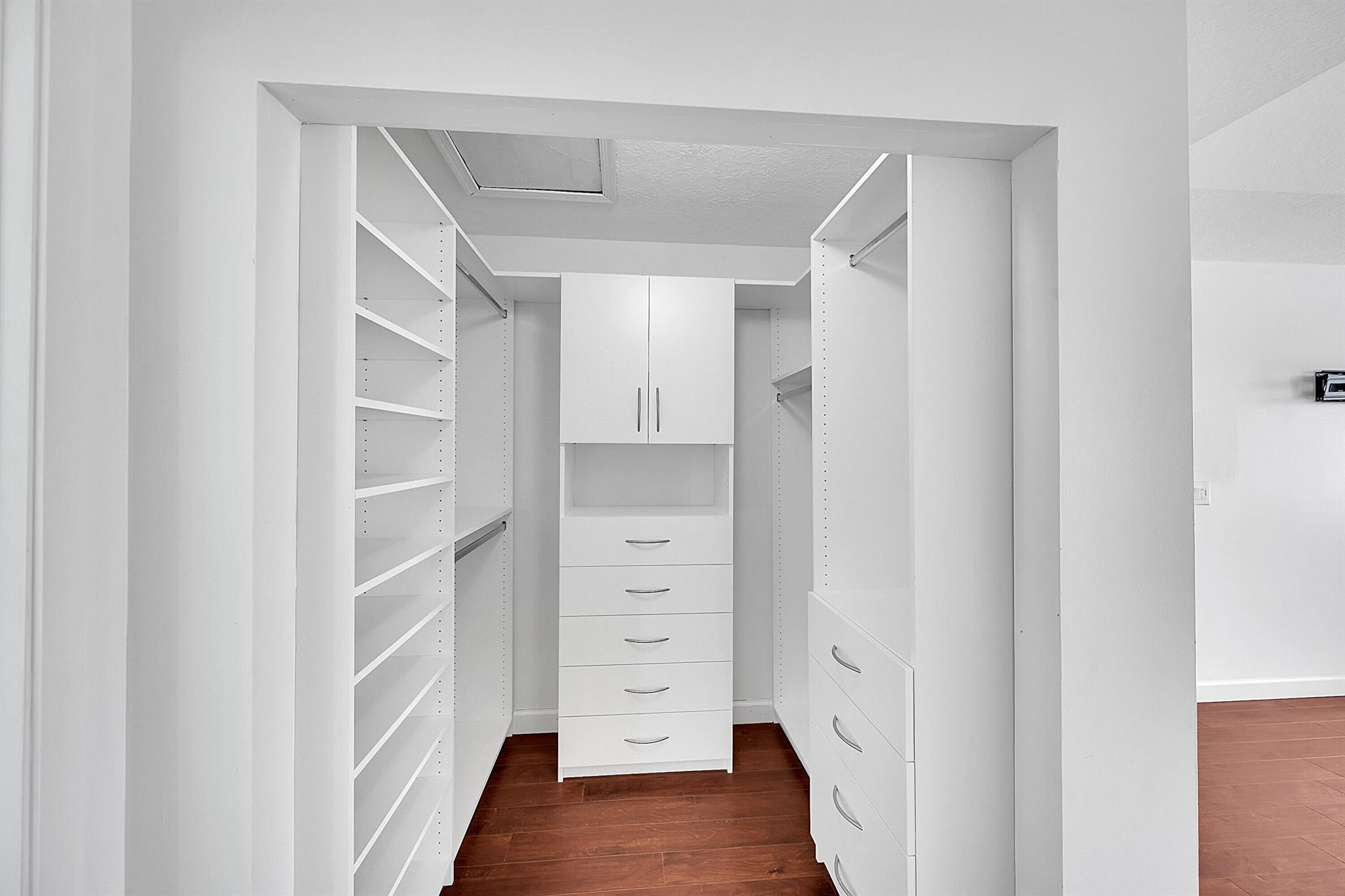 LAKE CHARLESTON TR I 3 - Residential Lease