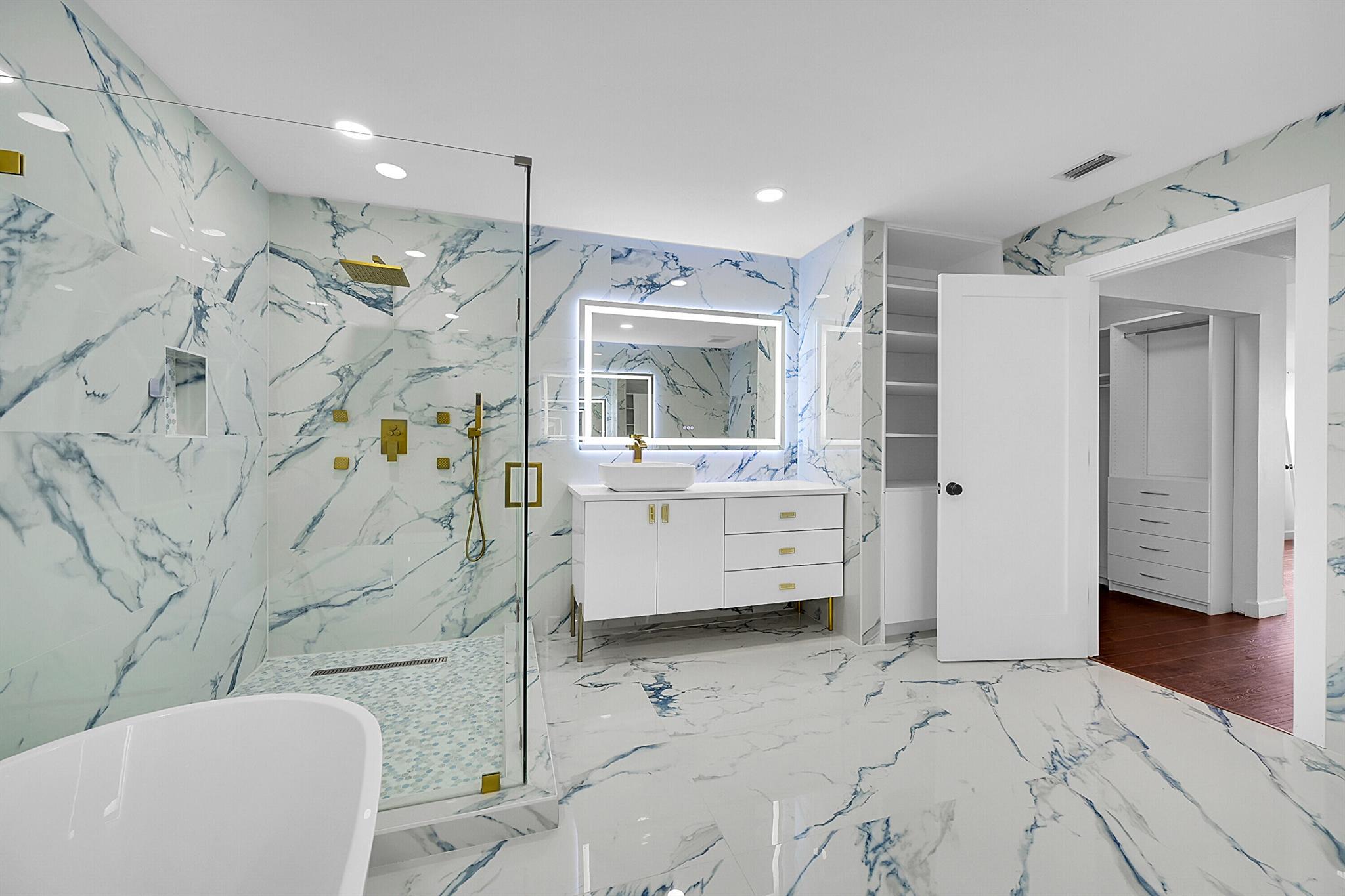 LAKE CHARLESTON TR I 3 - Residential Lease