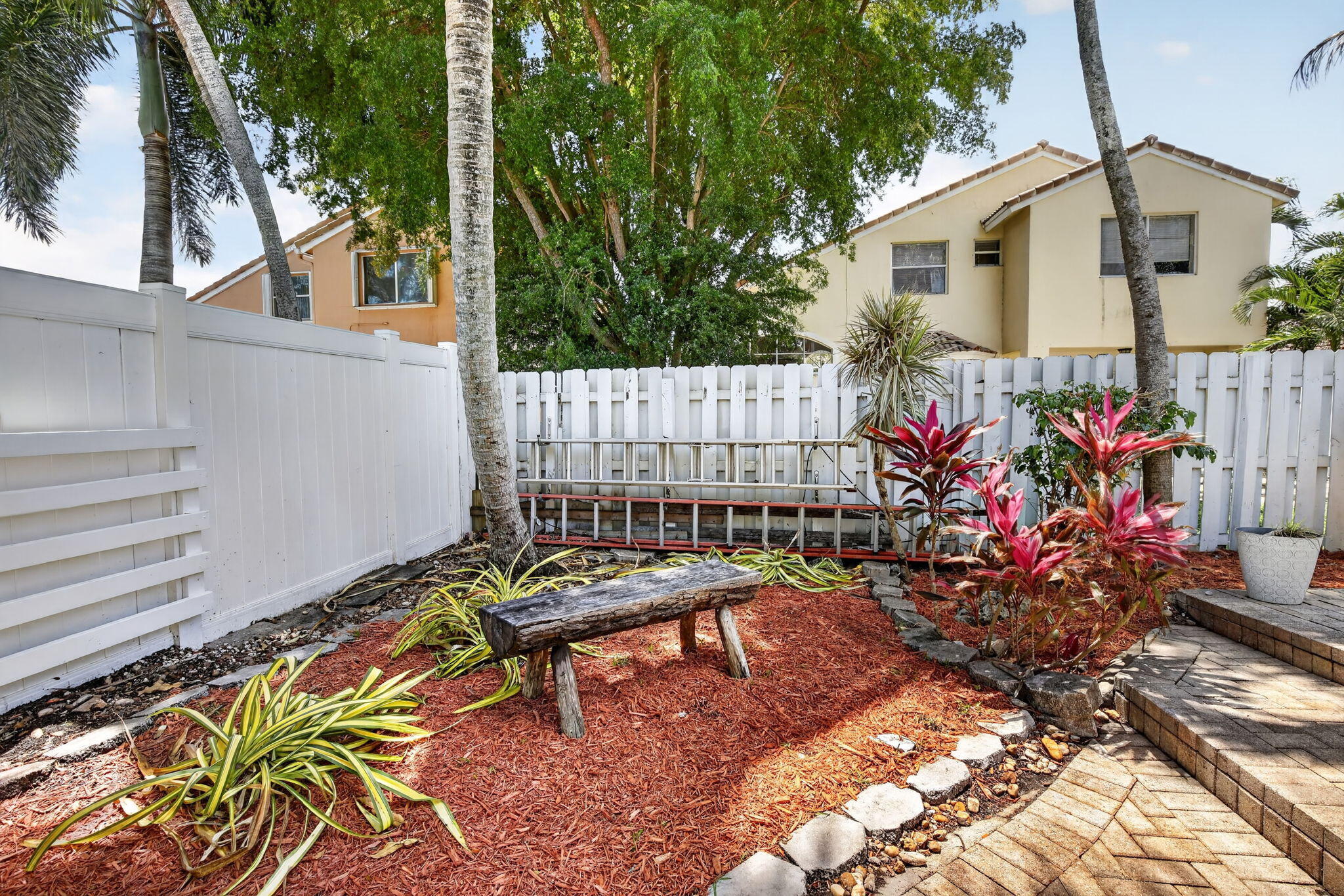 CHAPEL TRAIL II - Residential