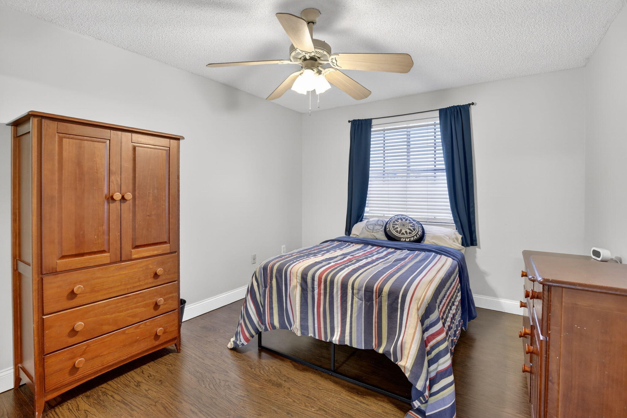 CHAPEL TRAIL II - Residential