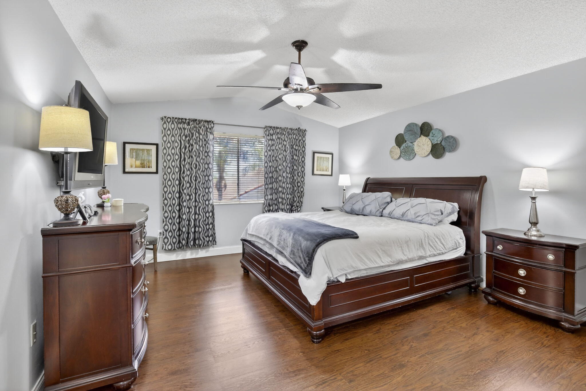 CHAPEL TRAIL II - Residential