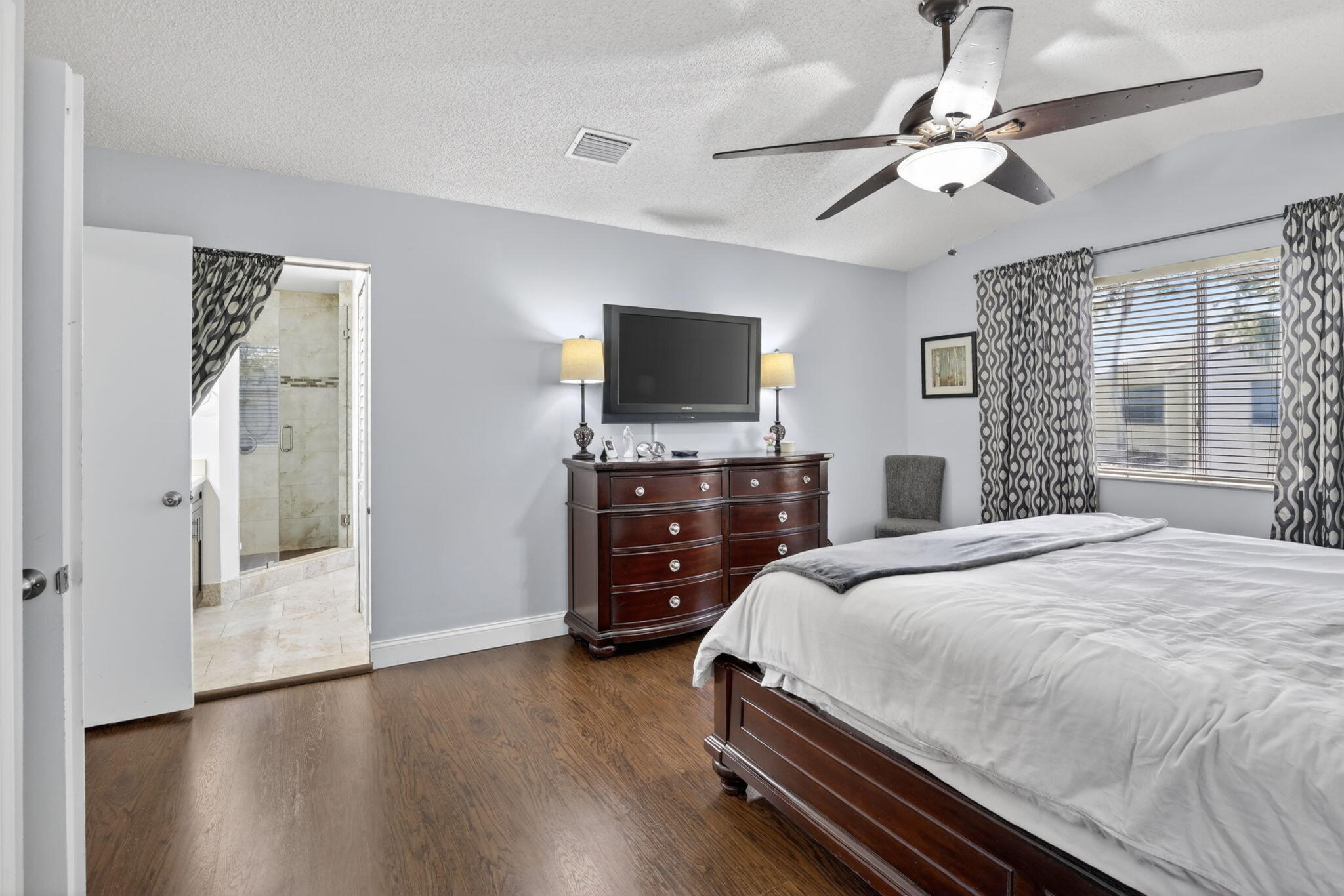 CHAPEL TRAIL II - Residential