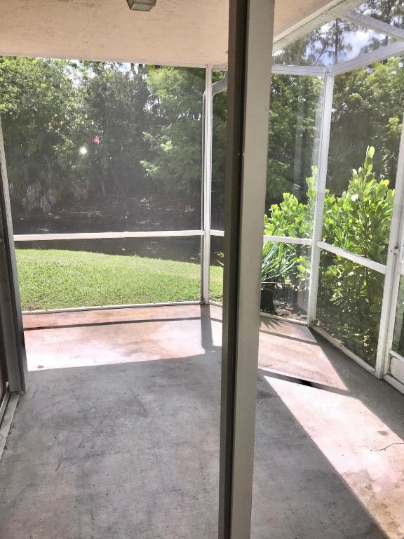 ISLAND OF RIVER BRIDGE - Residential