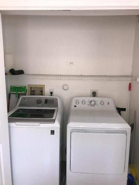 ISLAND OF RIVER BRIDGE - Residential