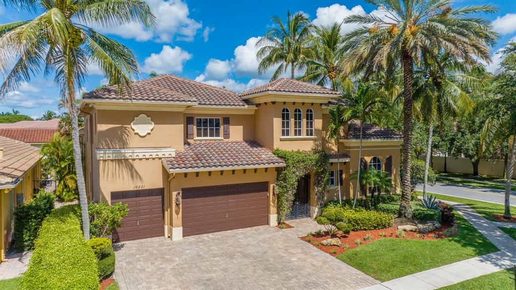 Photo of 16401 Via Venetia E, Delray Beach, FL 33484 (MLS # R10806680)