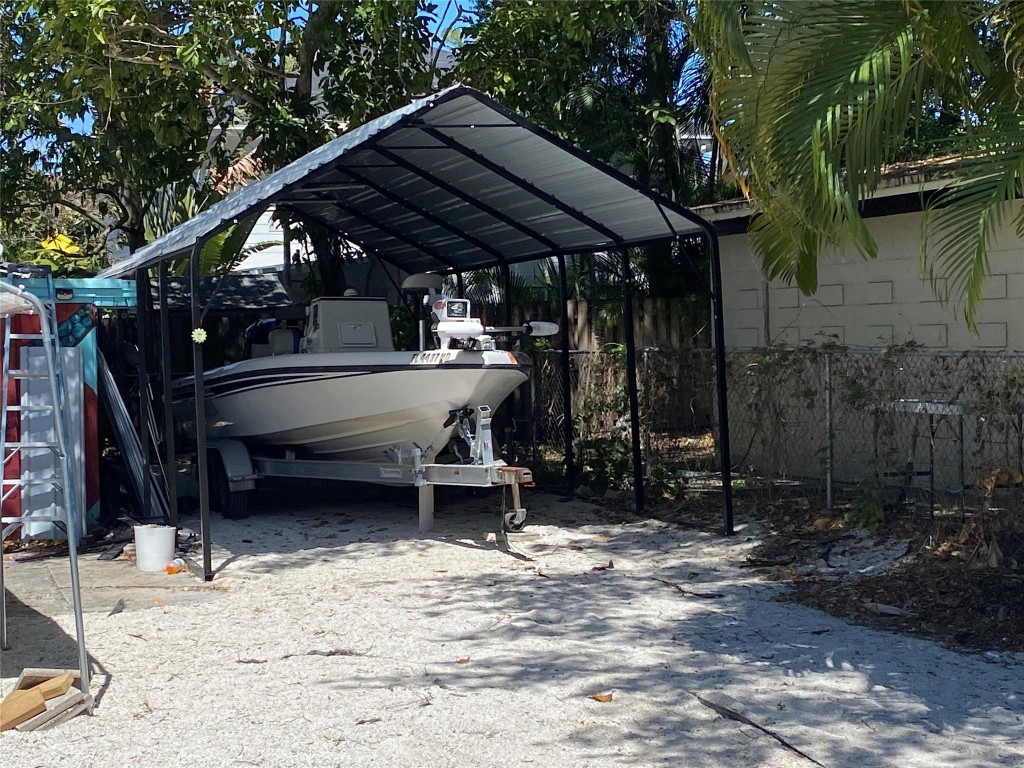 Sailboat Bend - Residential Income