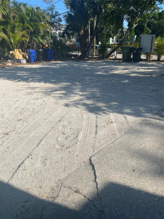 Sailboat Bend - Residential Income