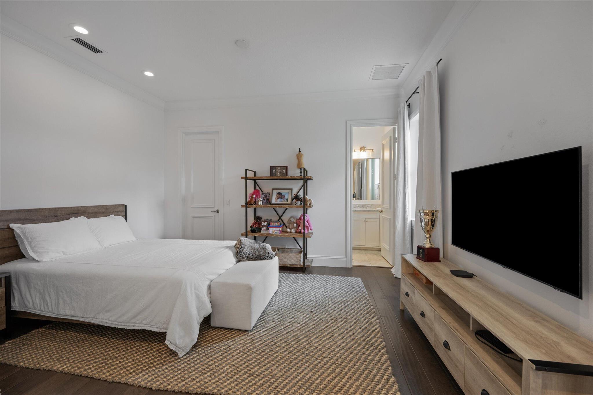 MIZNER ESTATES OF PALM BEACH POLO & COUN - Residential Lease