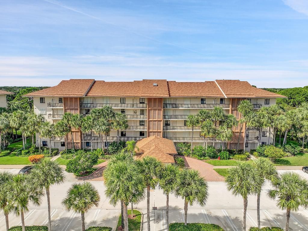 Photo of 2001 Marina Isle 203 Way #203, Jupiter, FL 33477 (MLS # R11039918)