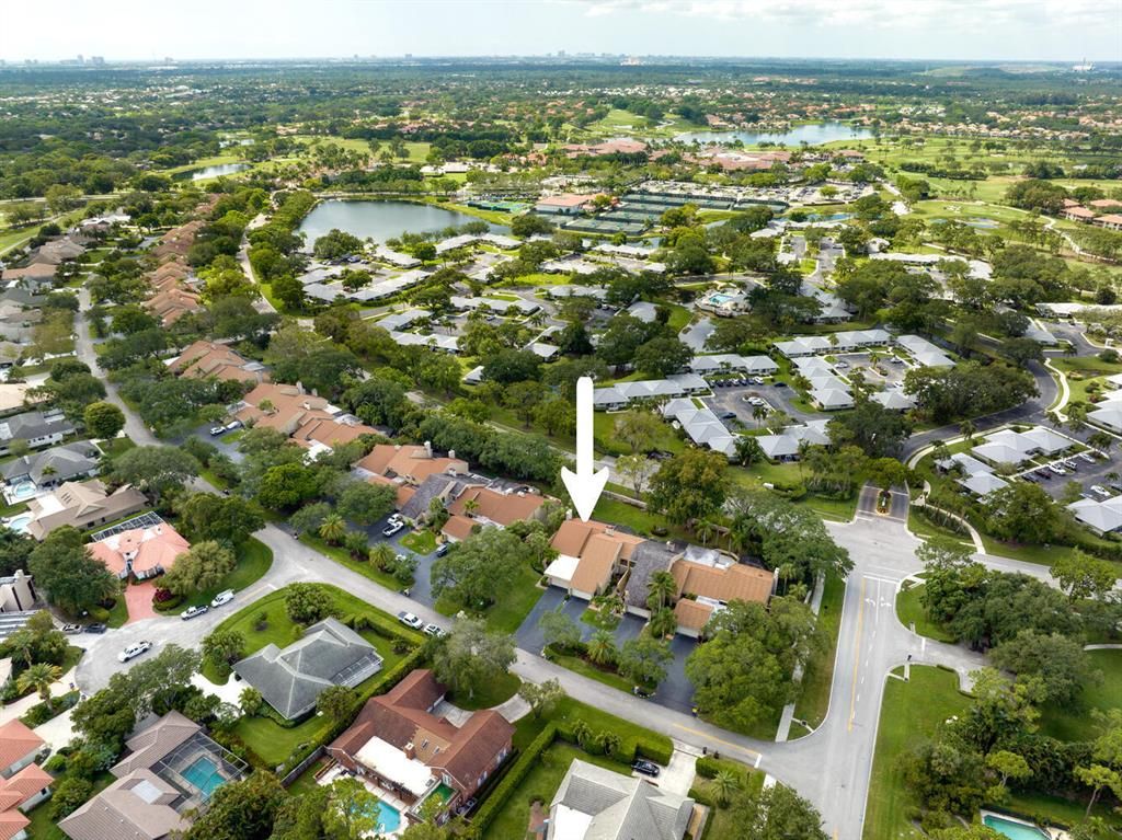 Photo of 23 Balfour Road W, Palm Beach Gardens, FL 33418 (MLS # R10891057)