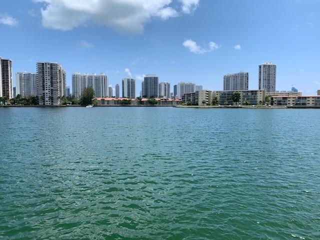 Del Prado - Residential
