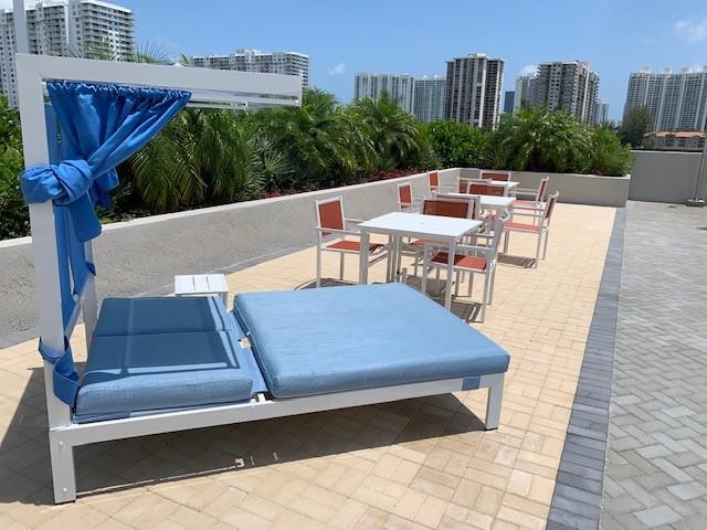 Del Prado - Residential