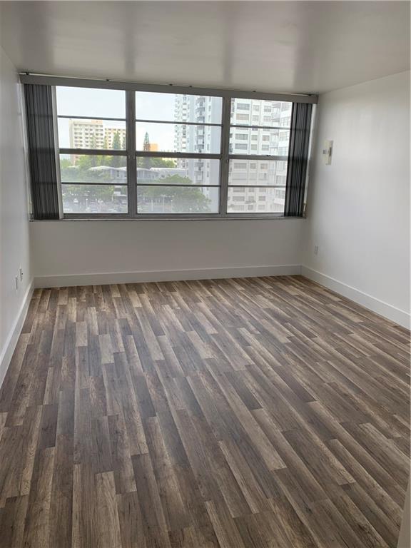 Del Prado - Residential