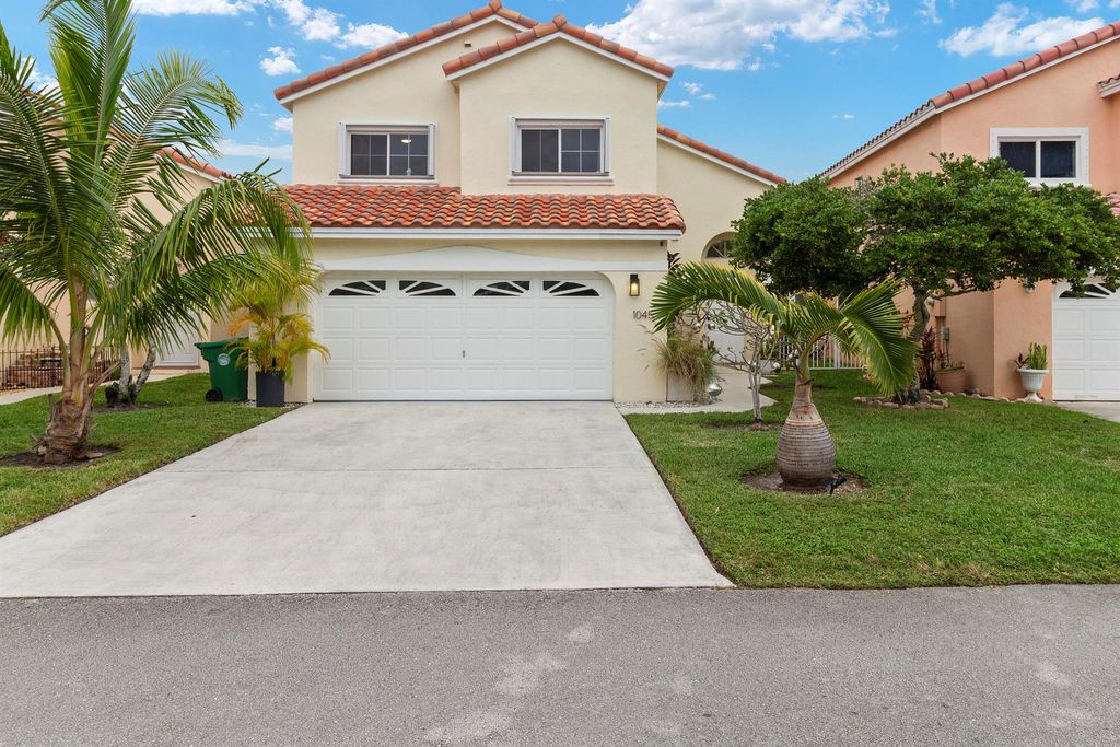 Photo of 1045 SE 6th Avenue, Dania Beach, FL 33004 (MLS # R11147399)