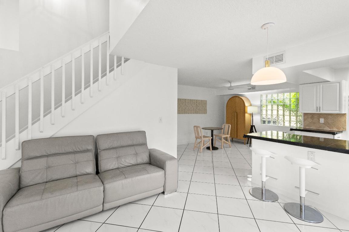 U S LEND LEASE PLAT NO ONE - Residential