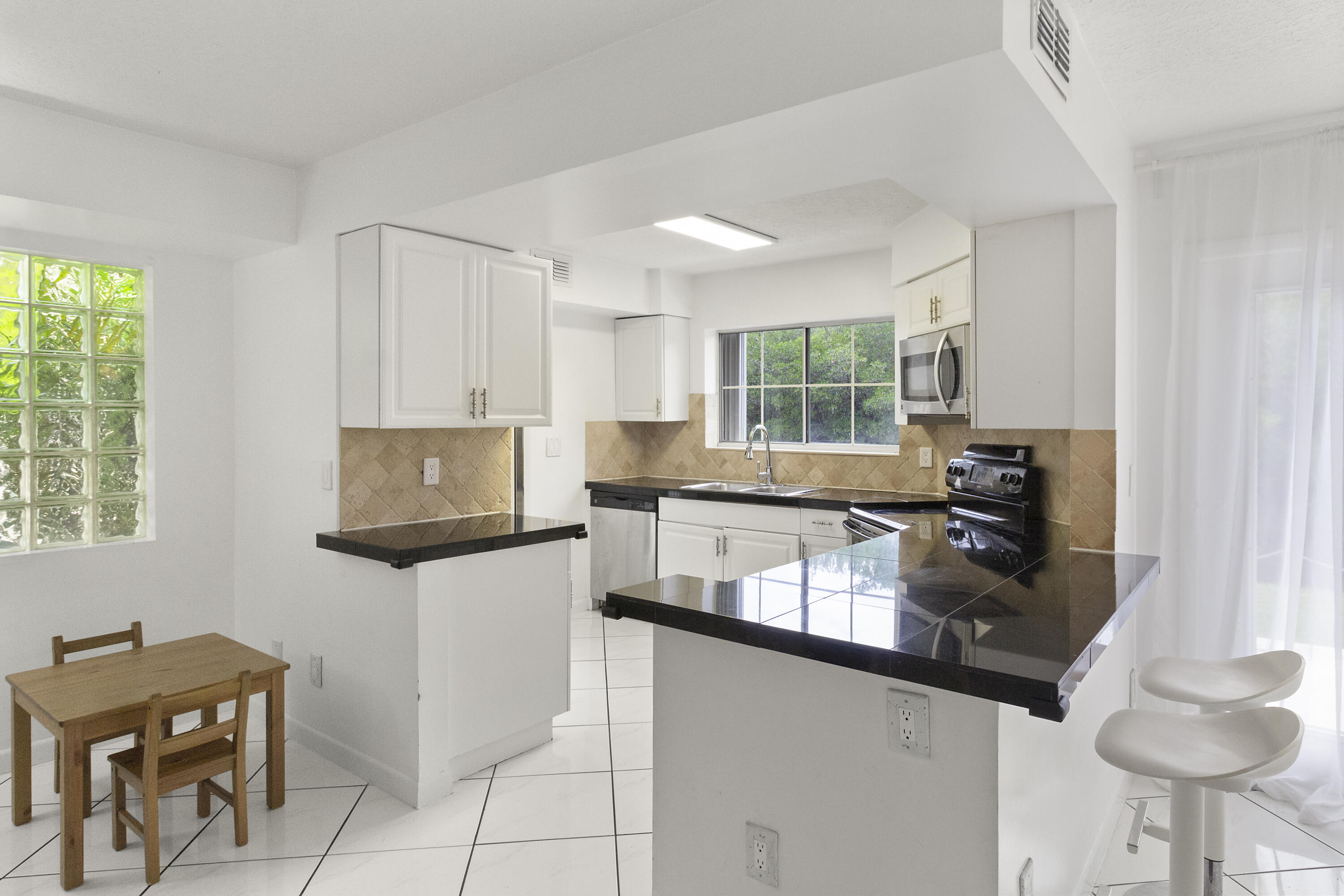 U S LEND LEASE PLAT NO ONE - Residential